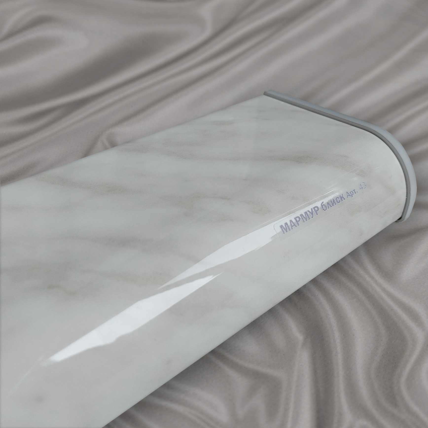 

Подоконник SAUBERG мрамор глянец 400х2100мм