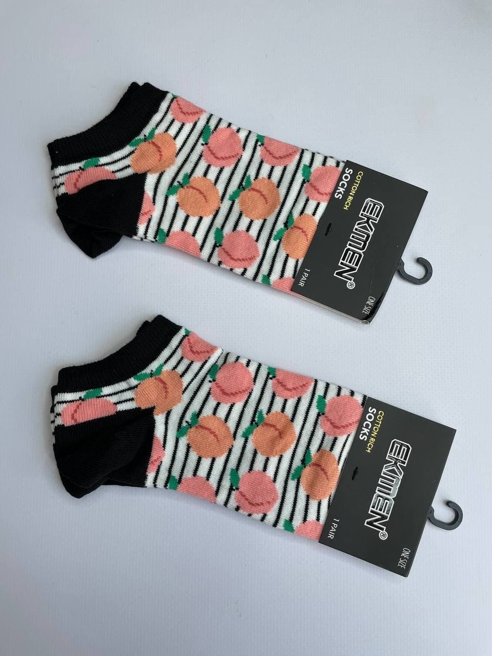 

Женские носки Ekmen Персик 36-40р. Черно-белый