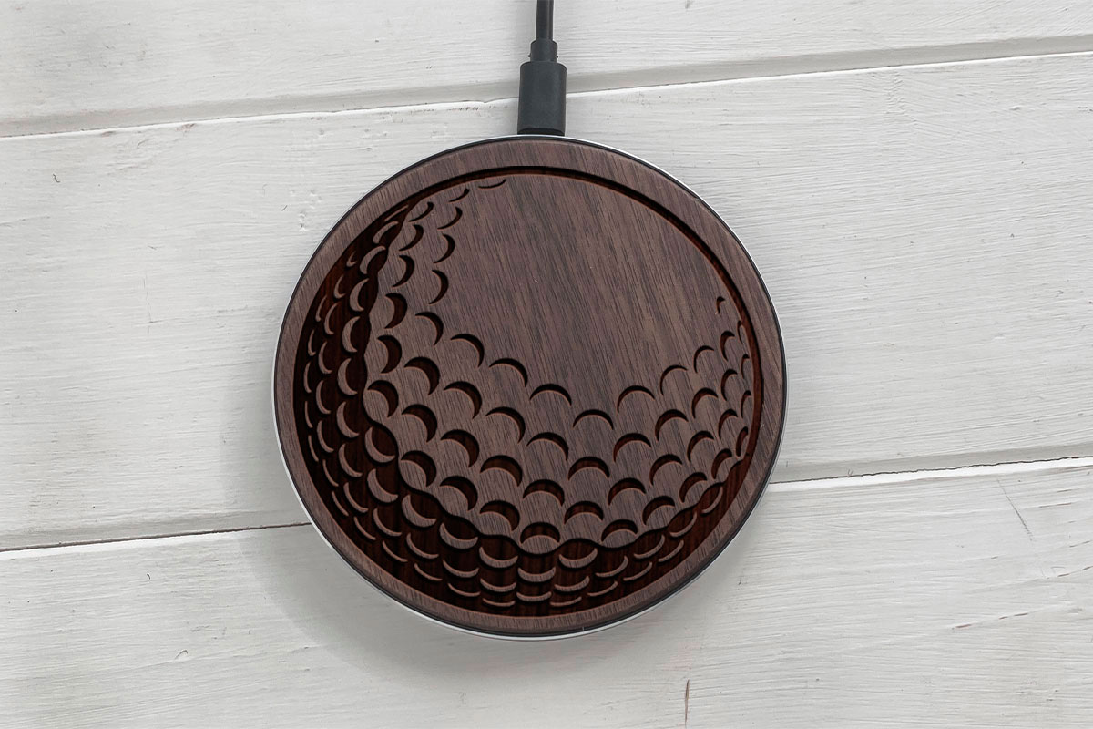 

Быстрая беспроводная деревянная зарядка SkinWood Black Fast Charge golf