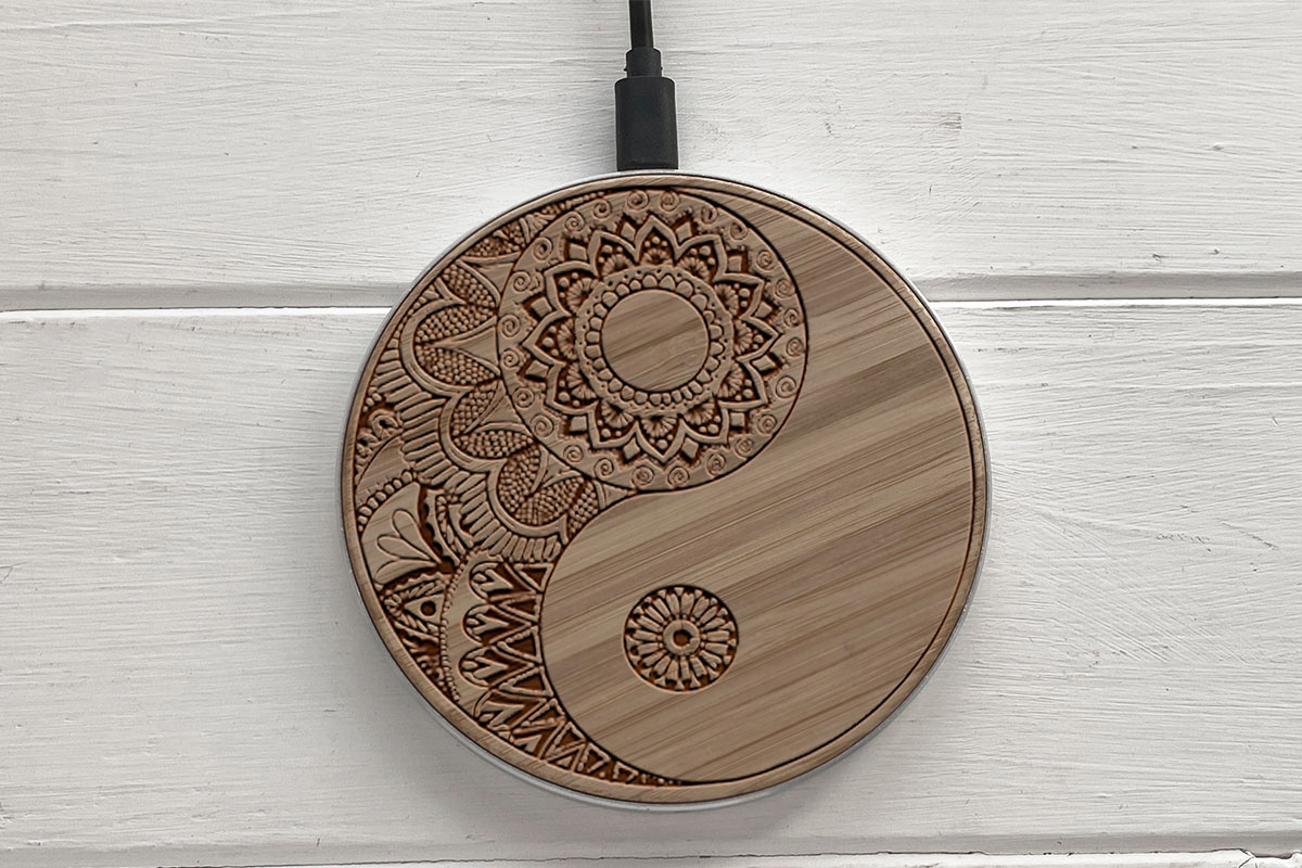 

Быстрая беспроводная деревянная зарядка SkinWood White Fast Charge Yin-Yang