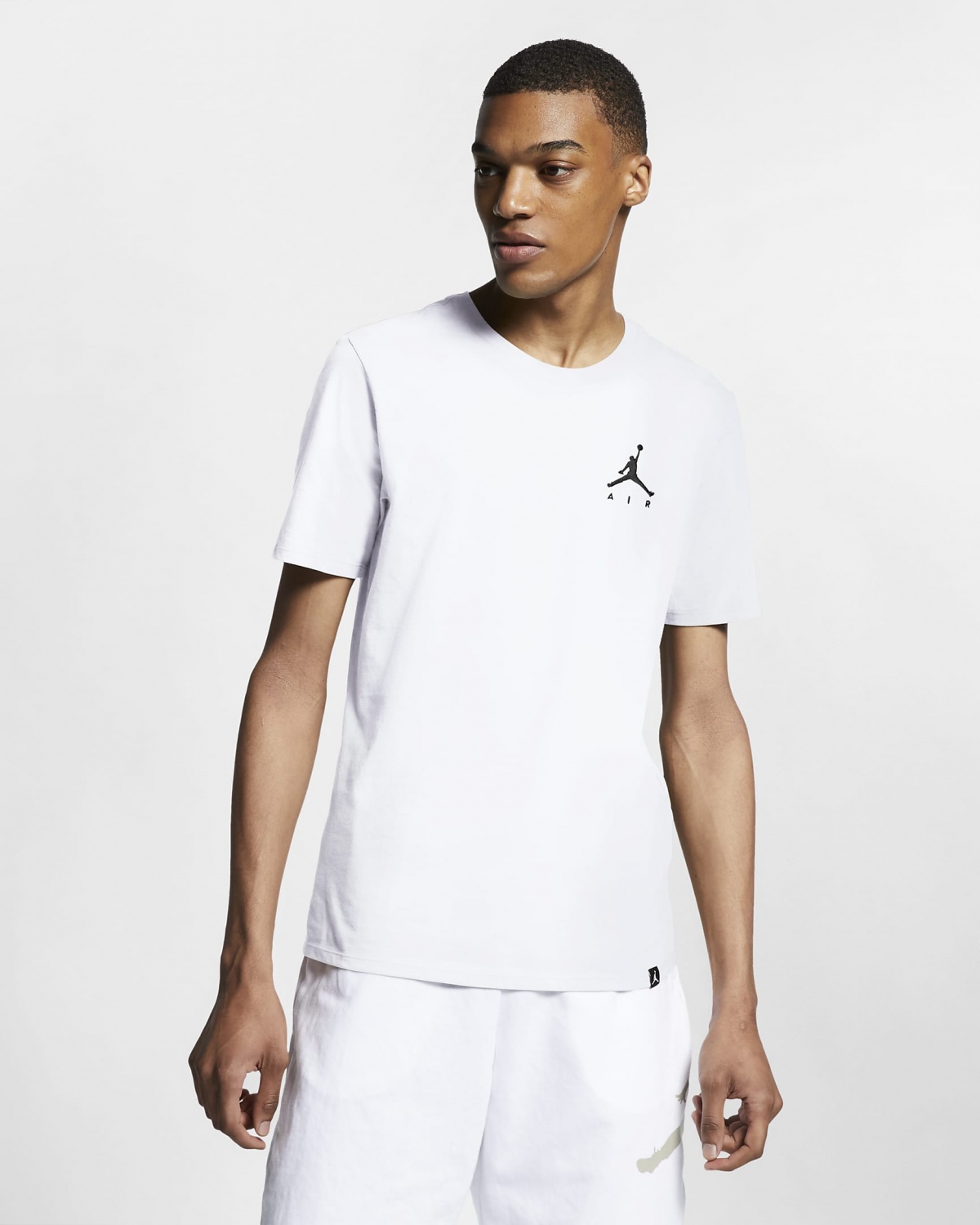 

Футболка JORDAN  J JUMPMAN AIR EMBRD TEE  Белый AH5296-100, Футболка JORDAN M J JUMPMAN AIR EMBRD TEE M Белый AH5296-100