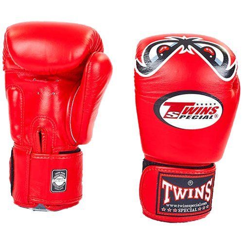 

Перчатки боксерские FBGV-25 Twins 16oz Красный (37426025)