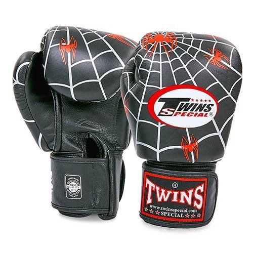 

Перчатки боксерские FBGVL-3-8C Twins 14oz Черный (37426092)
