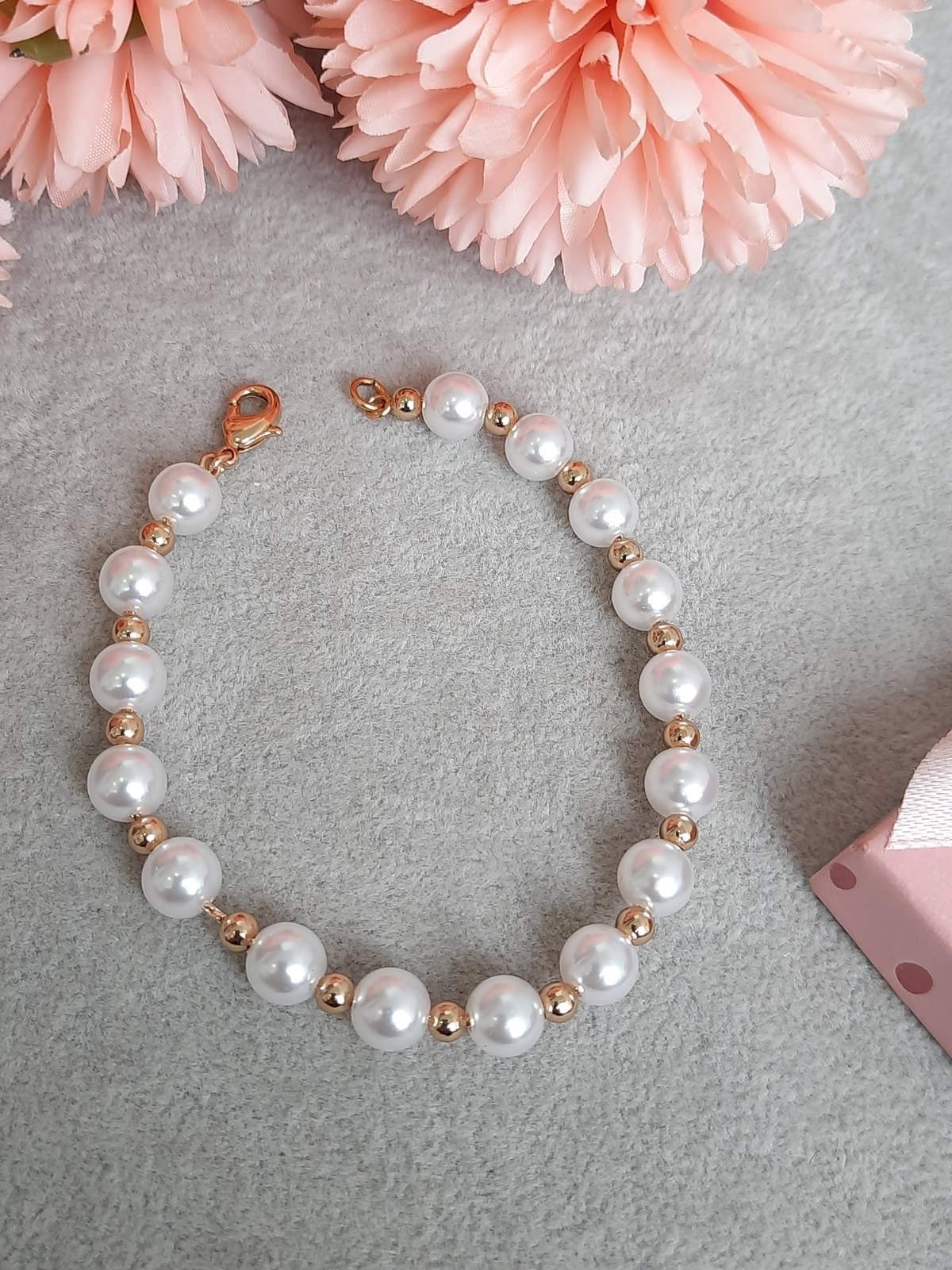 

Браслет Xuping с жемчугом 20см Х7.5мм на цепочке из медицинского золота