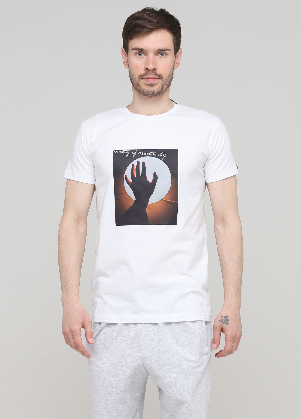 

Футболка "Only Man" (95-TSH-3-02-white/handmoon, Футболка "Only Man" (95-TSH-3-02-white/handmoon-S)