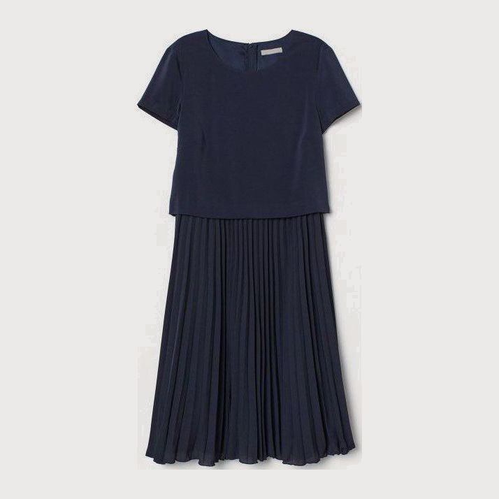 

Платье H&M 1902-694182 46 Темно-синее