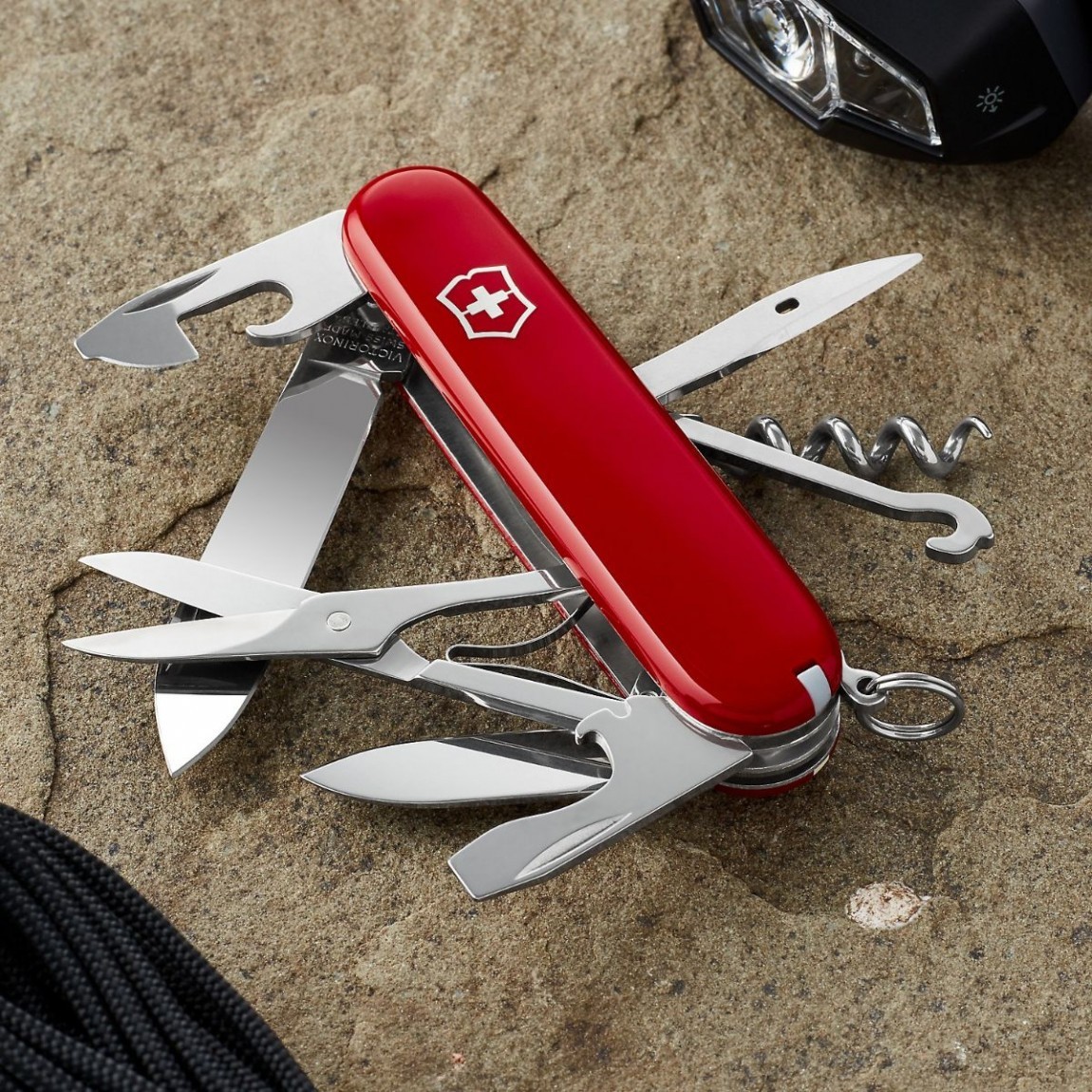 

Швейцарский складной нож Victorinox Climber Красный 1.3703
