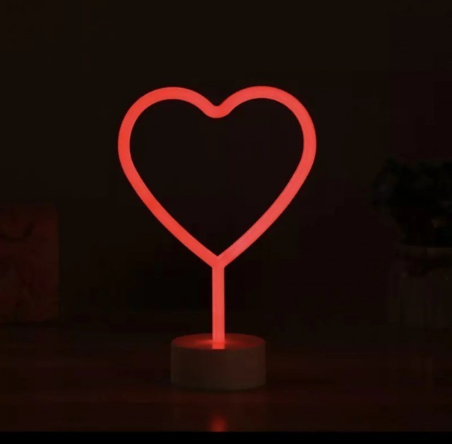 

Неоновый светильник LED Lights LOVE Декоративная LED лампа Сердце Red