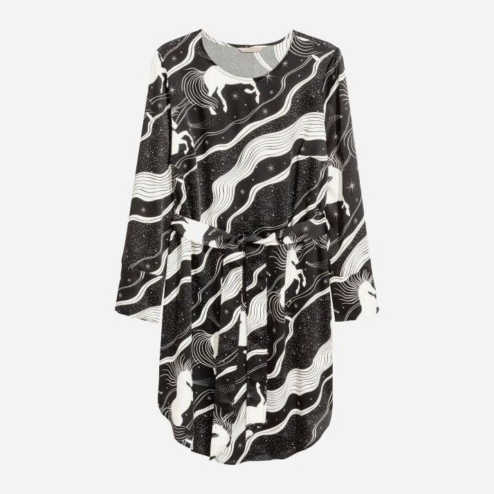 

Платье H&M 5220786-ACRV 50 Черное с белым