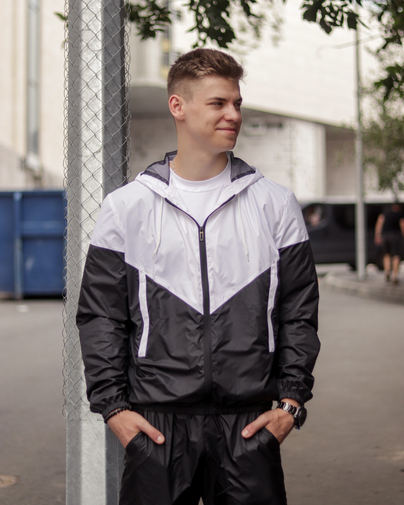 

Мужской спортивный костюм из плащевки .VDLK Wind BW  черно-белый, Мужской спортивный костюм из плащевки .VDLK Wind BW XL черно-белый