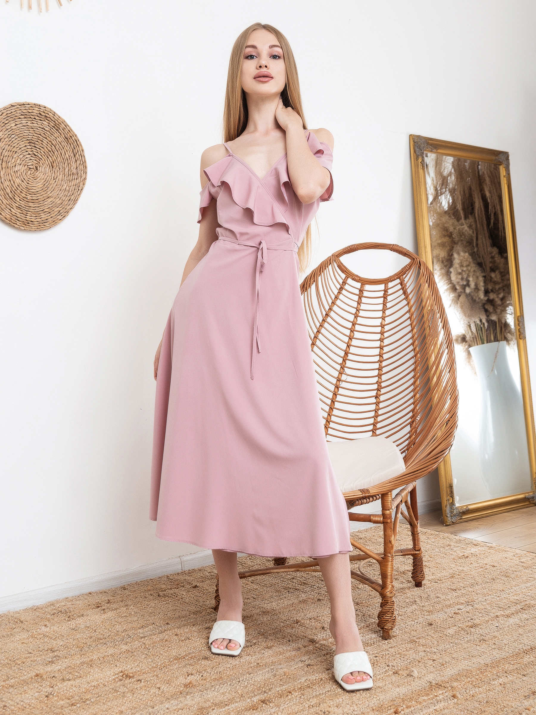 

Платье Larionoff Flamingo  Пыльная роза, Платье Larionoff Flamingo 46 Пыльная роза