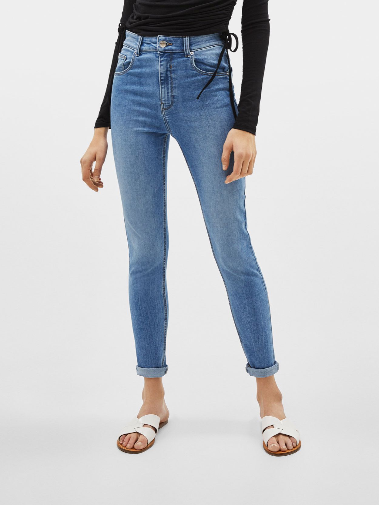 

Джинсы Bershka 00028352428 34 Голубые