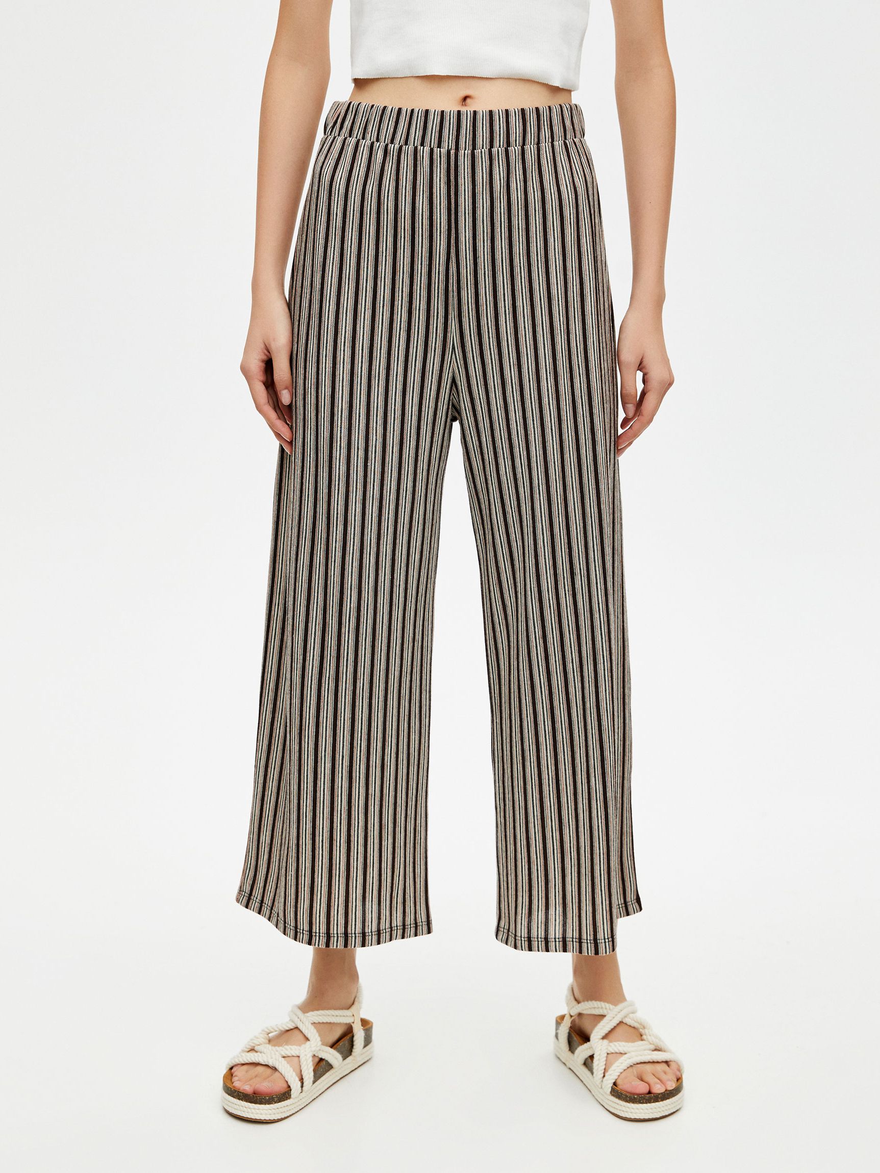 

Брюки Pull & Bear 09670318800  Принт, Брюки Pull & Bear 09670318800 S Принт