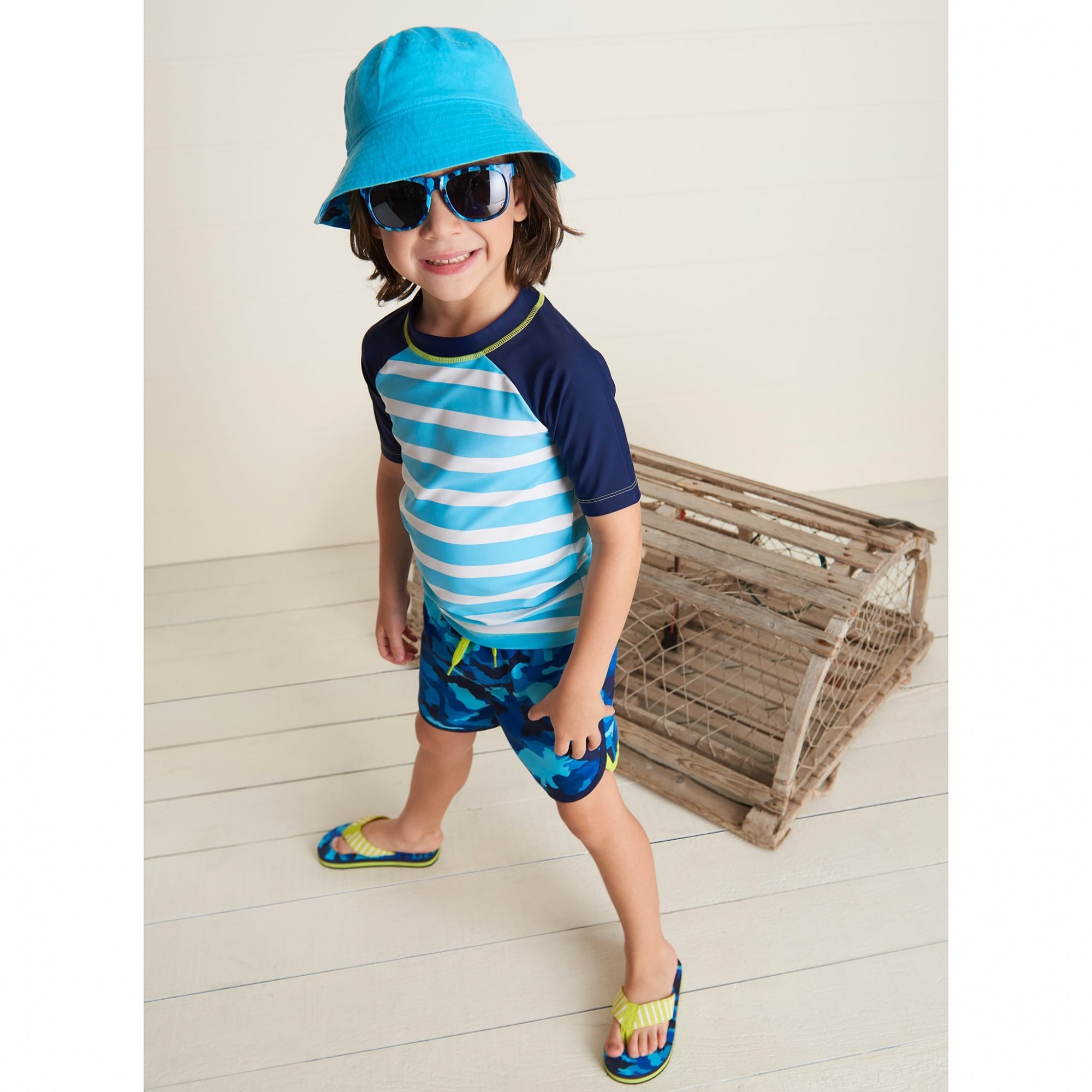 

Футболка для плавання Hatley Blue Stripe 10A синій 140см (S20CDK1203)