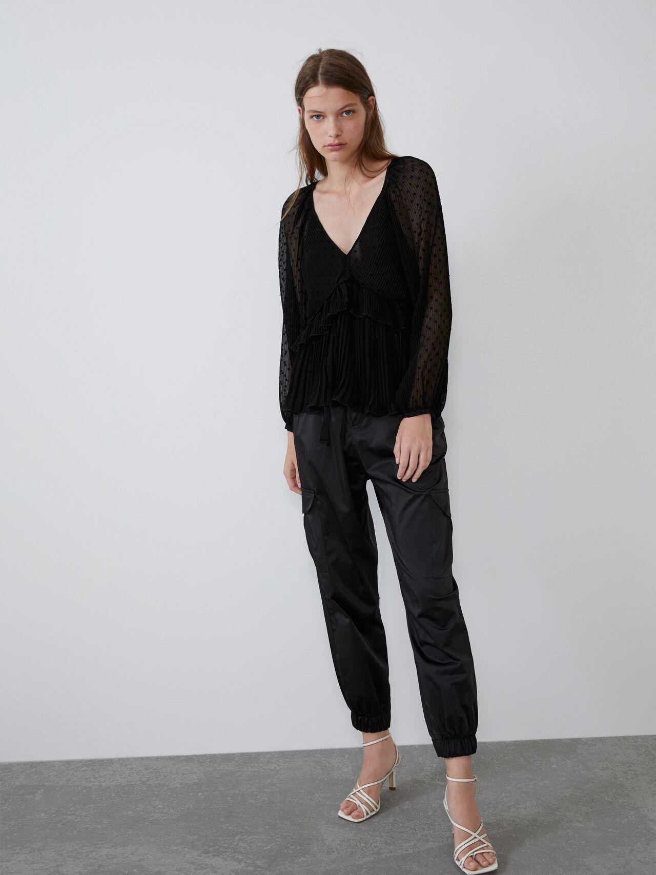 

Блузка Zara 7521/086/800-AAAD M Черная