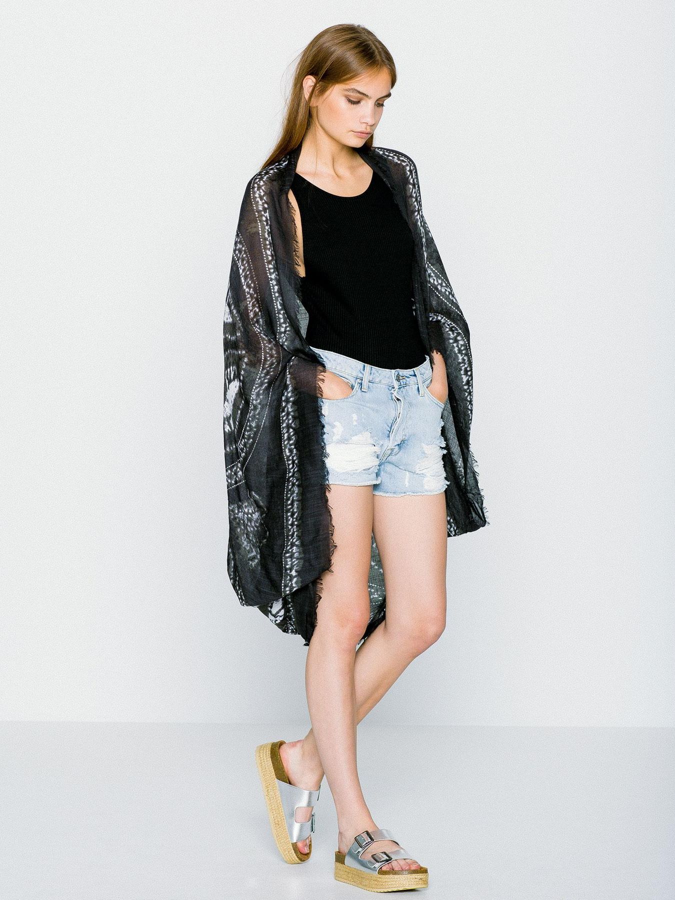 

Пончо Pull & Bear 9841/301/800-AAMH One Size Болотное