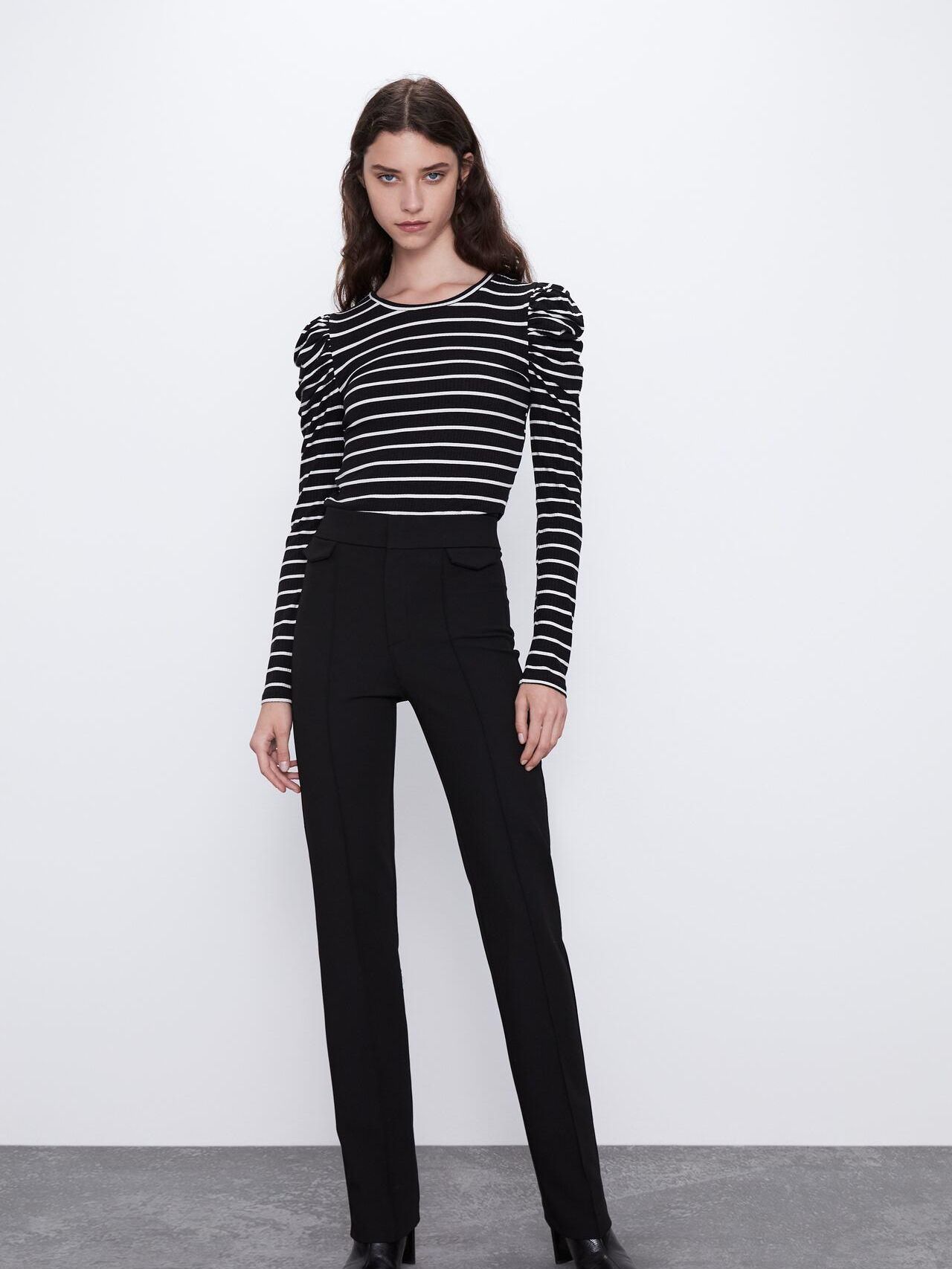 

Лонгслив Zara 5039/305/020-AAWT S Черный с белым