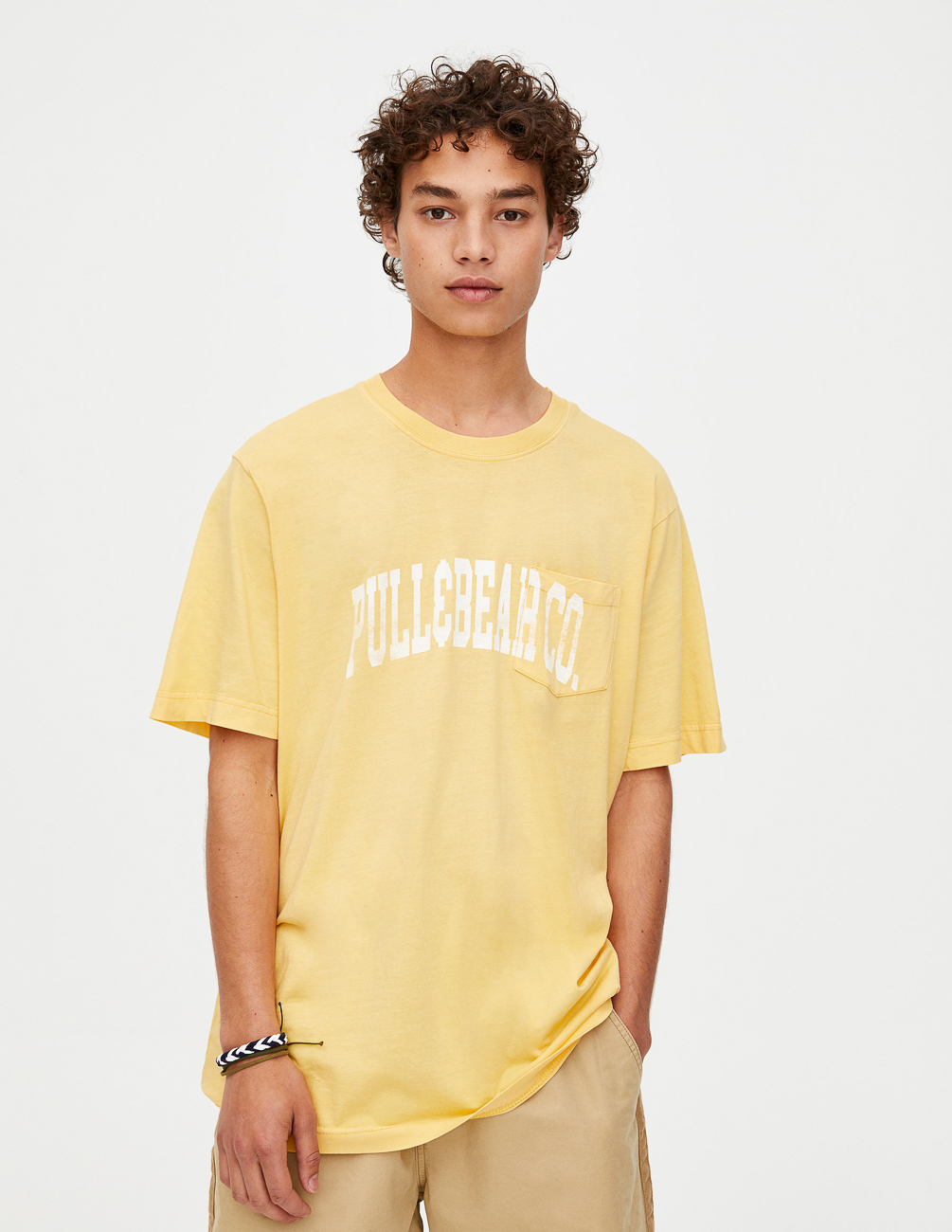 

Футболка PULL & BEAR М0111641 (9230/517/300) цвет желтый M
