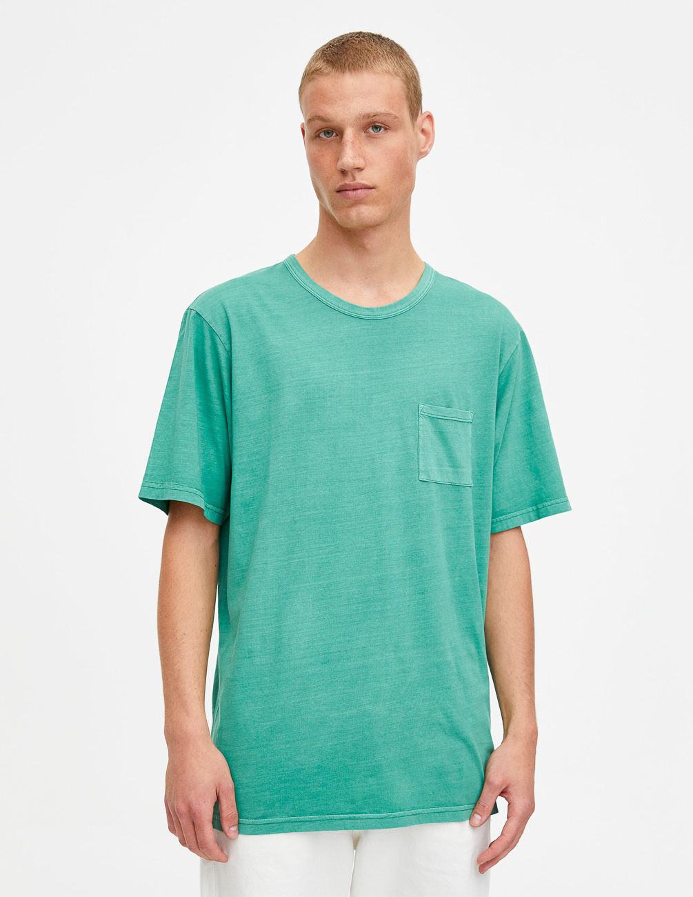 

Футболка PULL & BEAR М0111744 (5244/560/500) цвет зеленый S