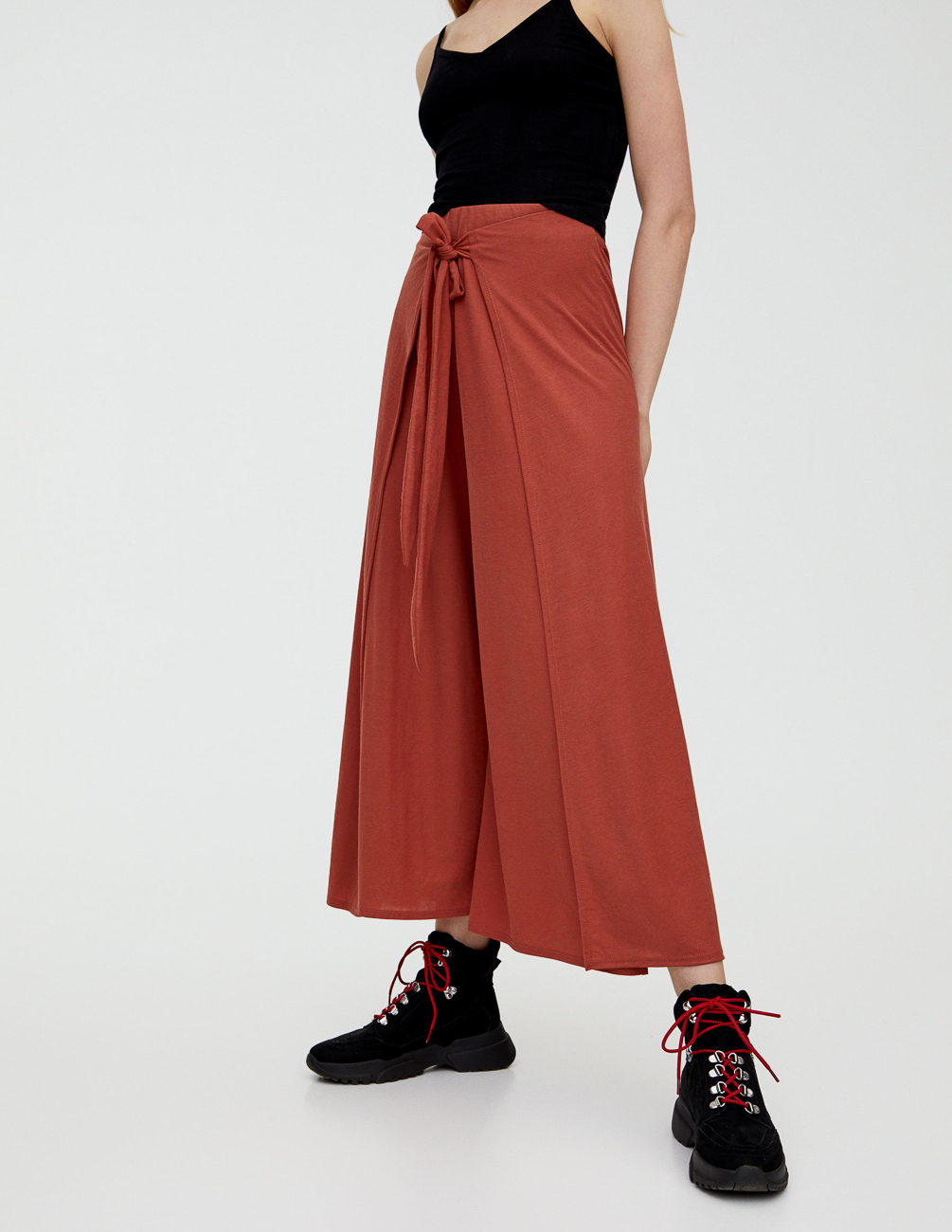 

Брюки PULL & BEAR Ж1065753 (9670/320/658) цвет коричневый XL