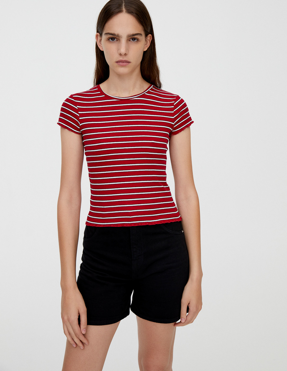 

Футболка PULL & BEAR Ж1066264 (9230/396/601) цвет красный XS