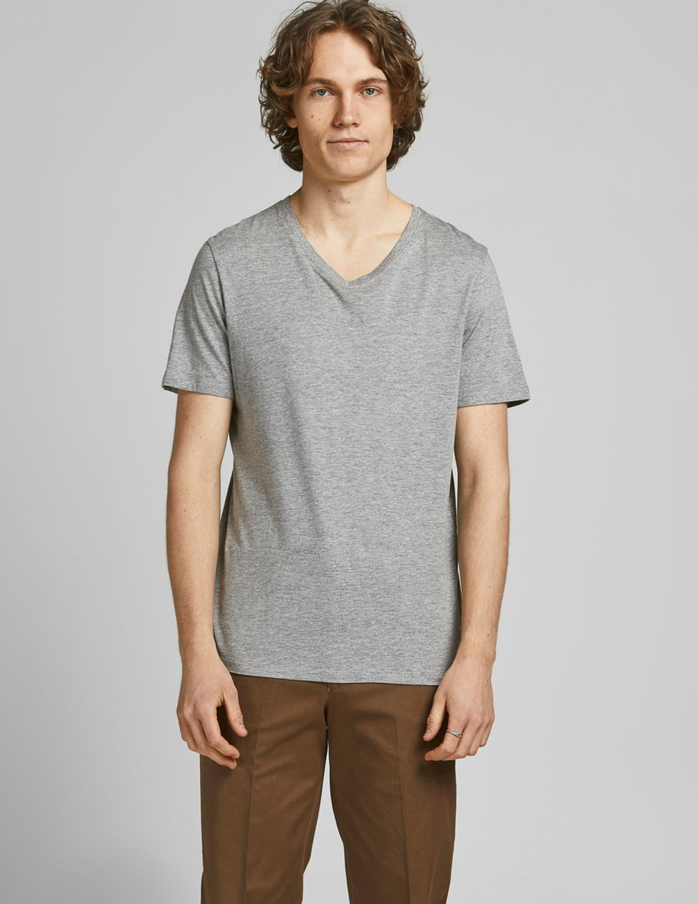 

Футболка JACK&JONES М0111094 цвет серый S