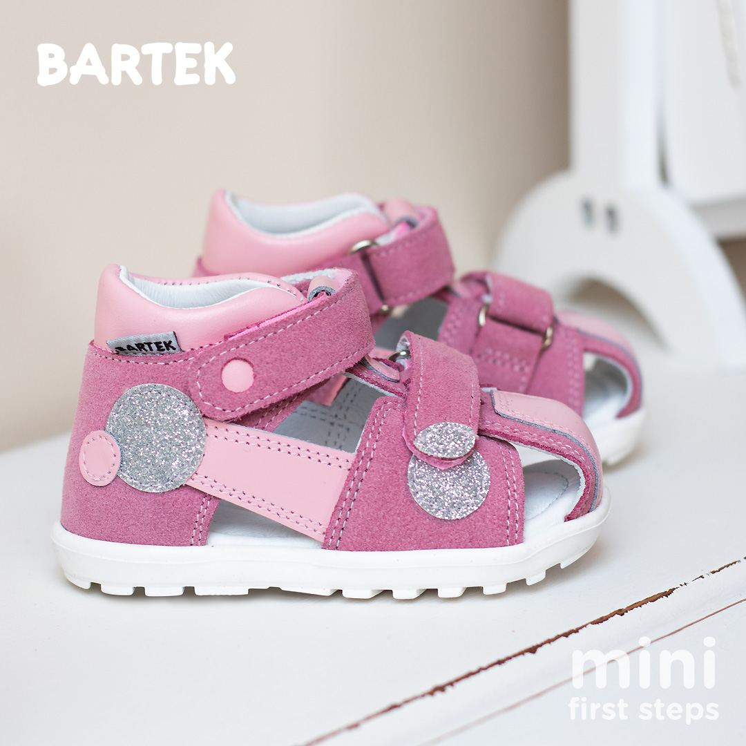 

Босоножки Bartek (Польша) 71179-0001 24 Розовый