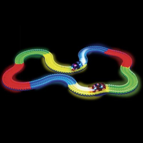 

Гоночный трек Magic Tracks на 220 деталей