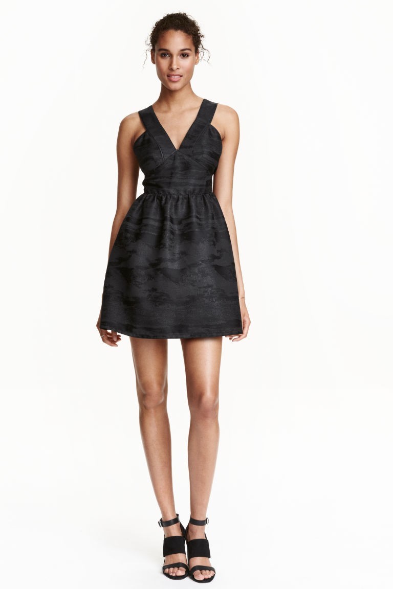 

Платье H&M 38 черный 9965842100003