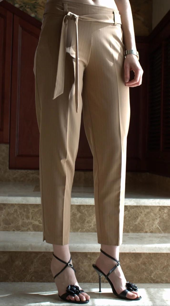 

Брюки Classic Fashion облегающие летние в полоску на резинке светло-бежевые  3XL, Брюки Classic Fashion облегающие летние в полоску на резинке светло-бежевые 54 3XL