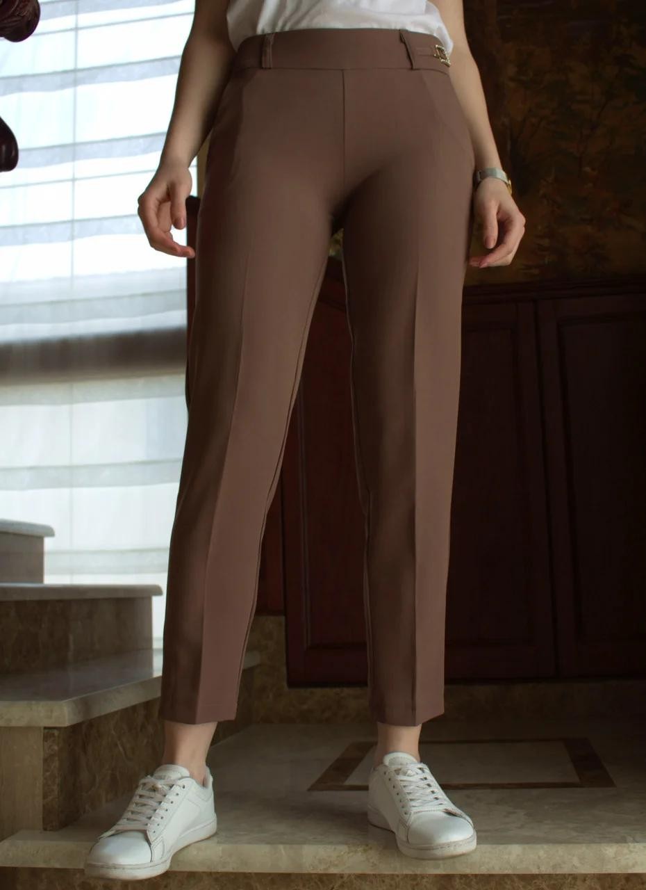 

Брюки Classic Fashion женские на резинке с завышенной талией с карманами кофе с молоком  4XL, Брюки Classic Fashion женские на резинке с завышенной талией с карманами кофе с молоком 56 4XL