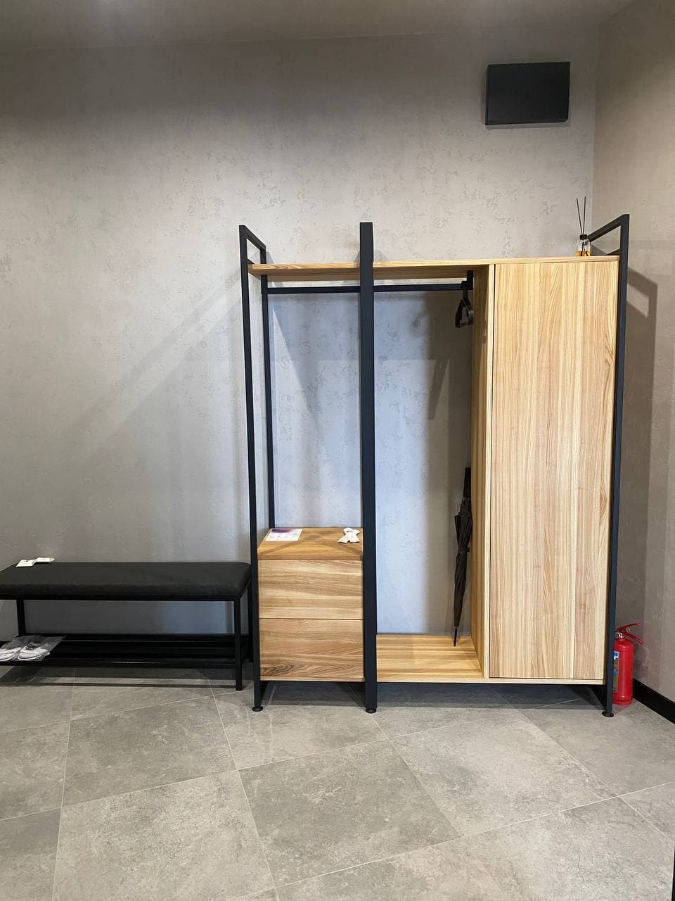 

Шкаф для одежды Loft ясень натуральный цвет 1500х2000х500