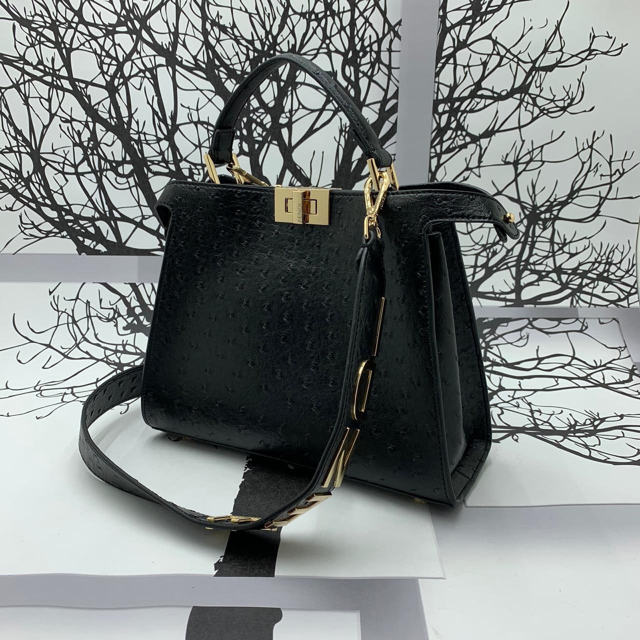 

Женская сумка Fendi QZZ5