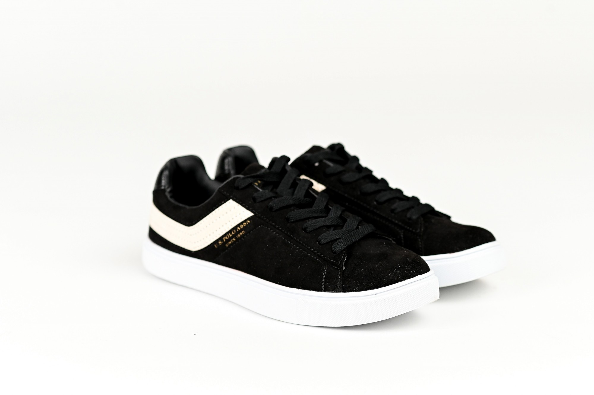 

Жіночі кросівки U.S.Polo ASSN Juline 38,5 Чорні