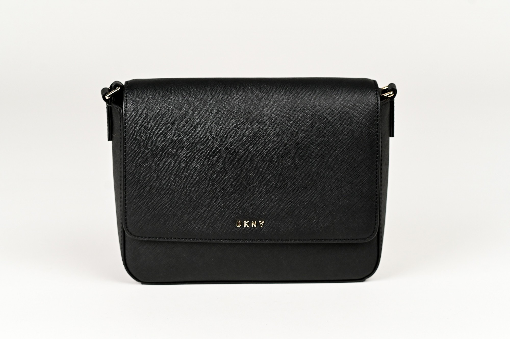 

Жіноча сумка крос-боді DKNY чорна