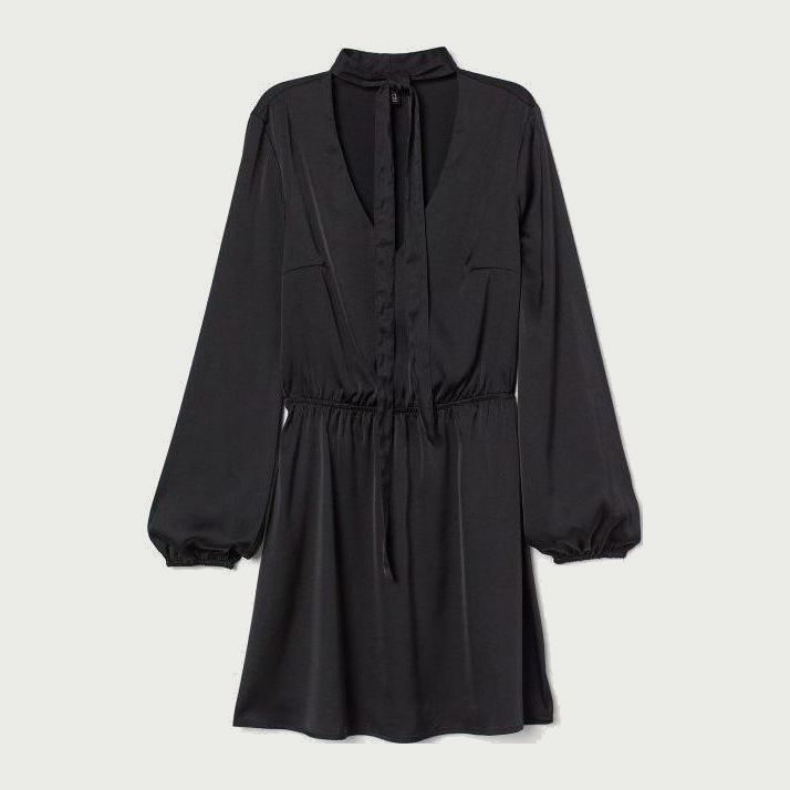 

Платье H&M 1912-7944680  Черное, Платье H&M 1912-7944680 38 Черное