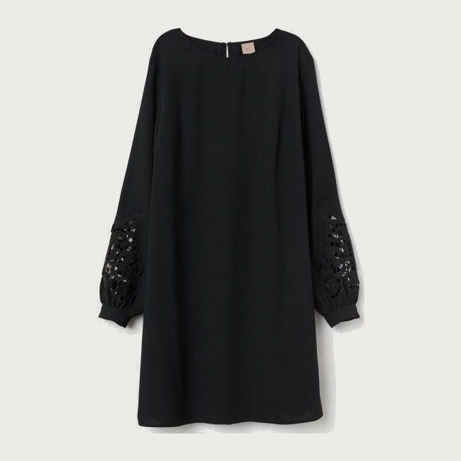 

Платье H&M 0698482-9 56 Черное