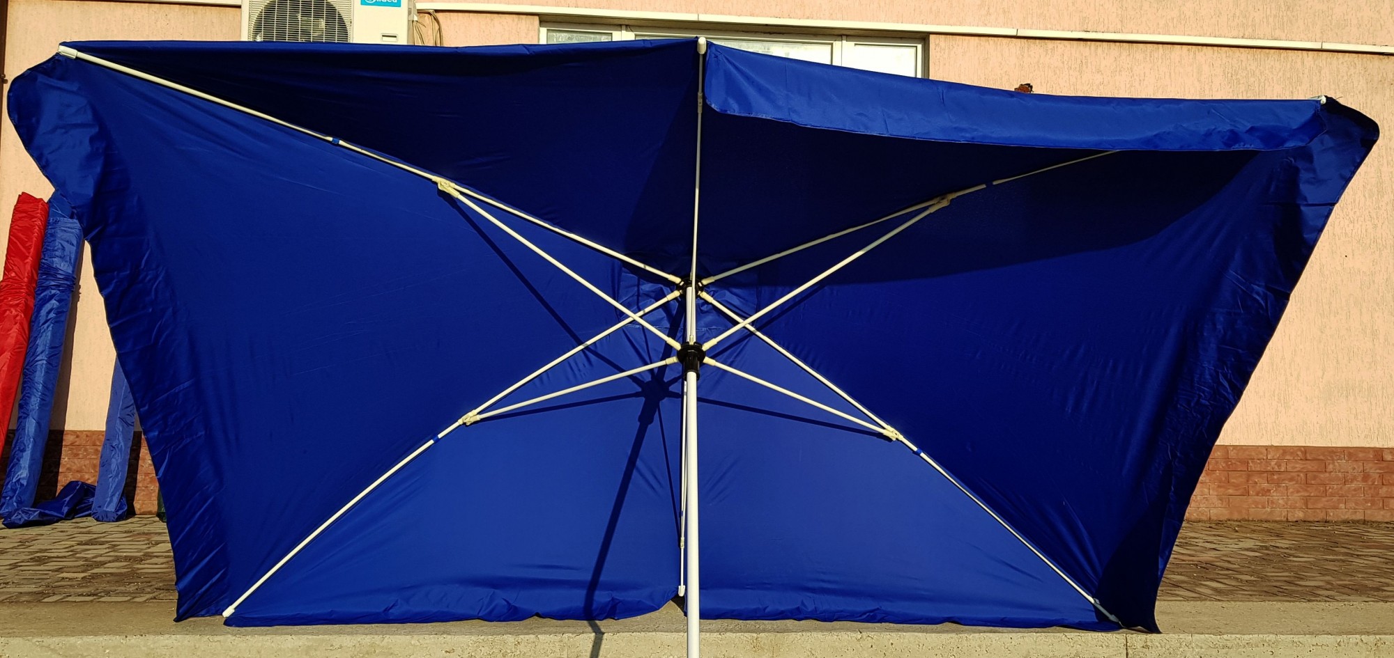 

Зонт садовый торговый Sansan Umbrella 206W синий 2м х 3м 6 спиц