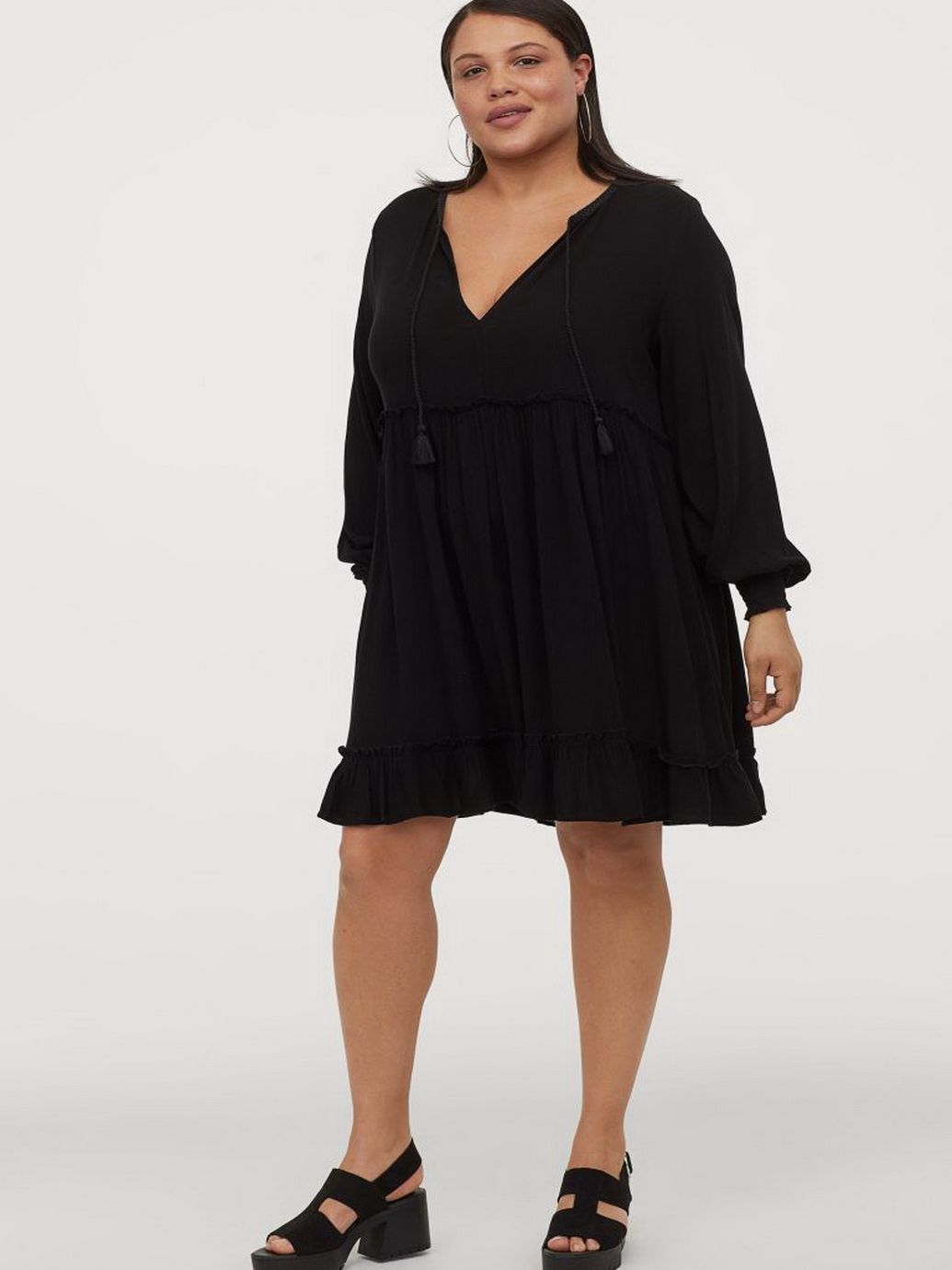 

Платье H&M 0814817-1 XL Черное (СА2000001676493)