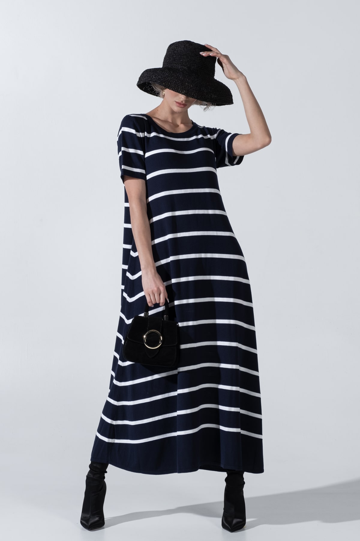 

Платье женское Viamaro в полоску XXL 601XXL