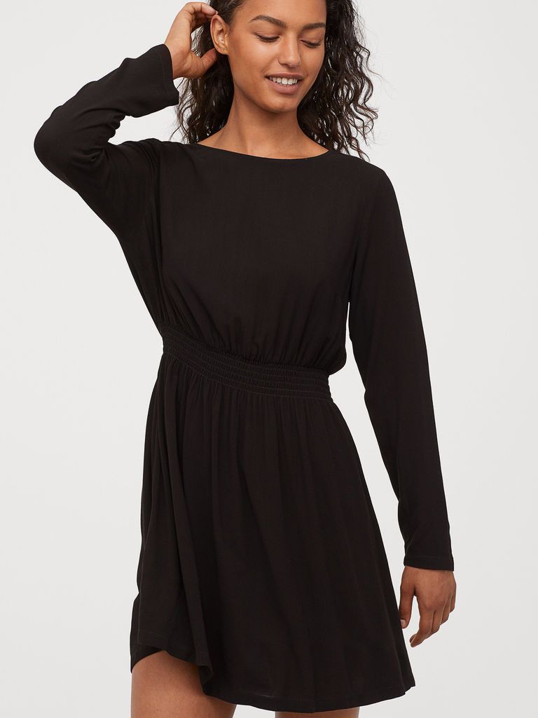 

Платье H&M 0782555-0  Черное (СА2000001627556, Платье H&M 0782555-0 40 Черное (СА2000001627556)