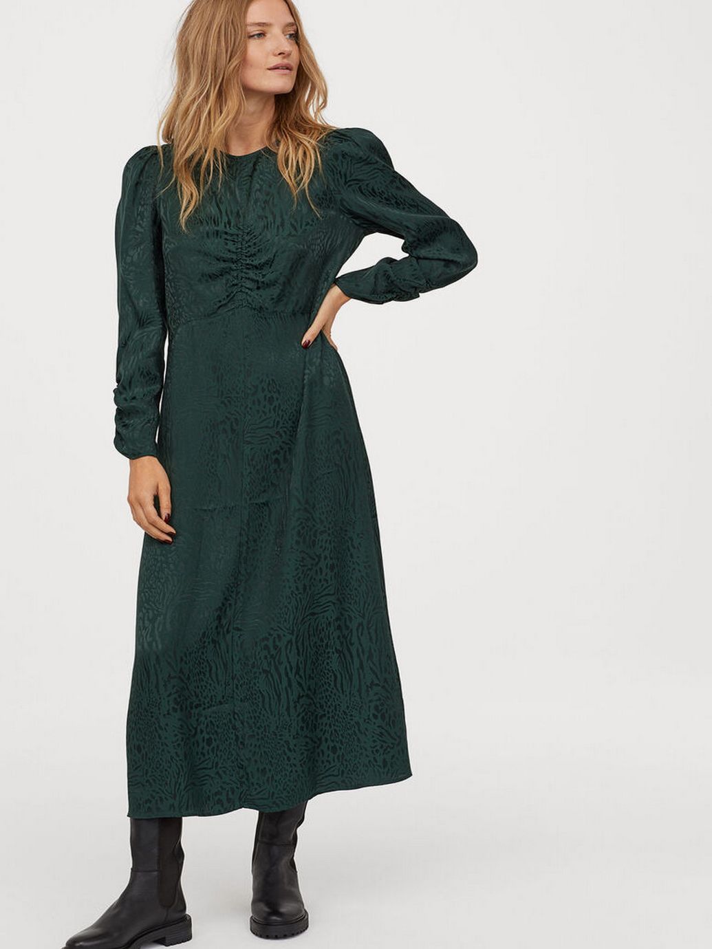 

Платье H&M 0784698-0 42 Зеленое