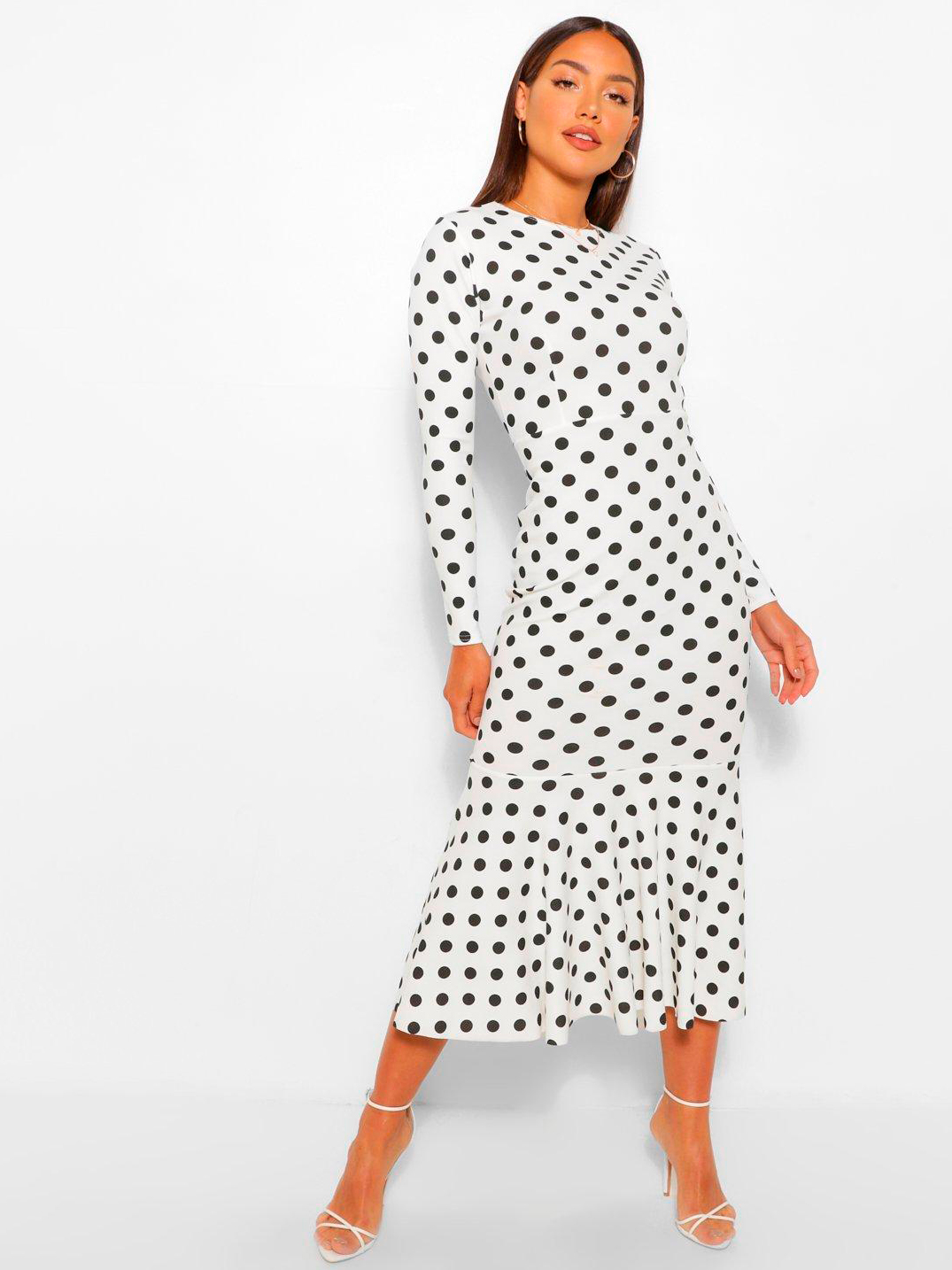 

Платье Boohoo bh05330048 42 Белое