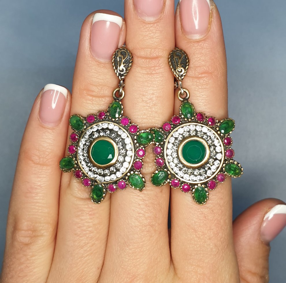 

Сережки серебряные с агатом и рубином 16,86 г