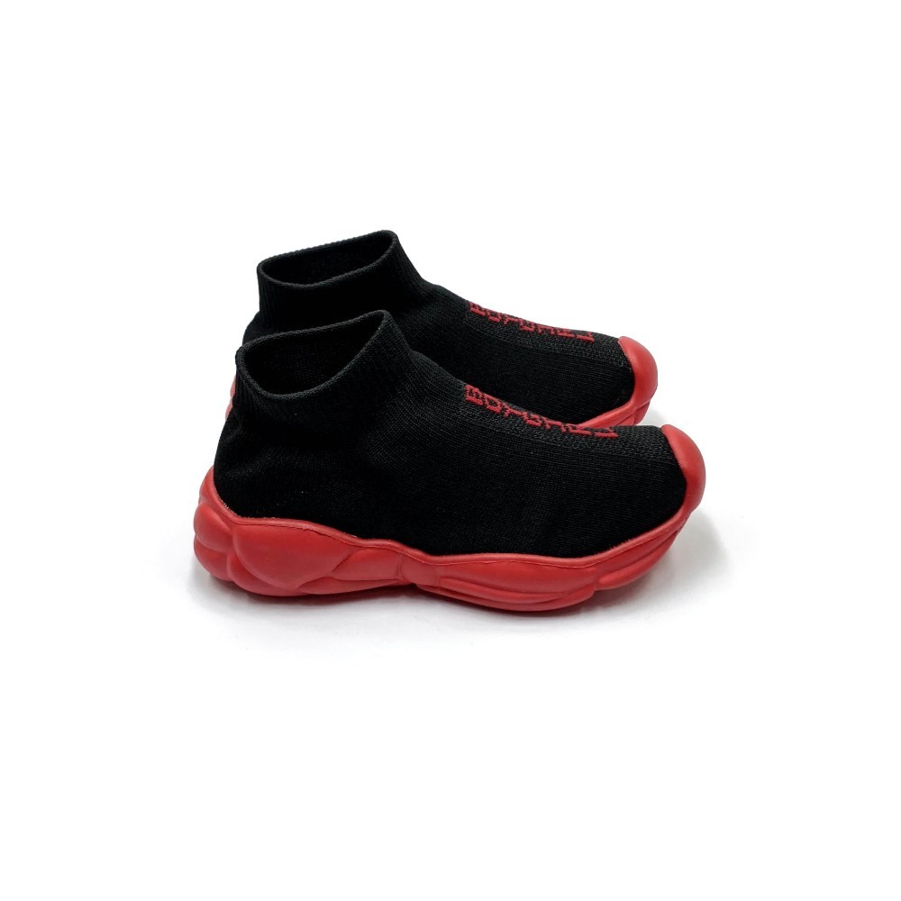 

Кроссовки для девочек QQ BG 28 18 см Black/Red В1956