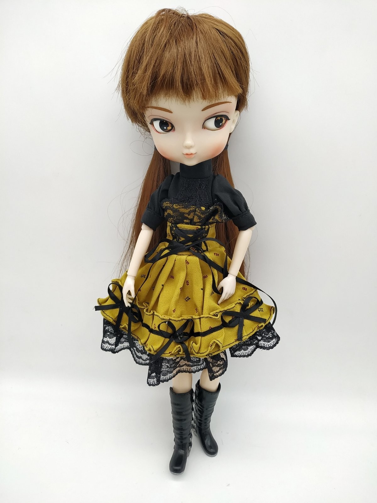 

Шарнирная кукла Флора в подарочной упаковке, Flora DOYOQI, рост 35 см.