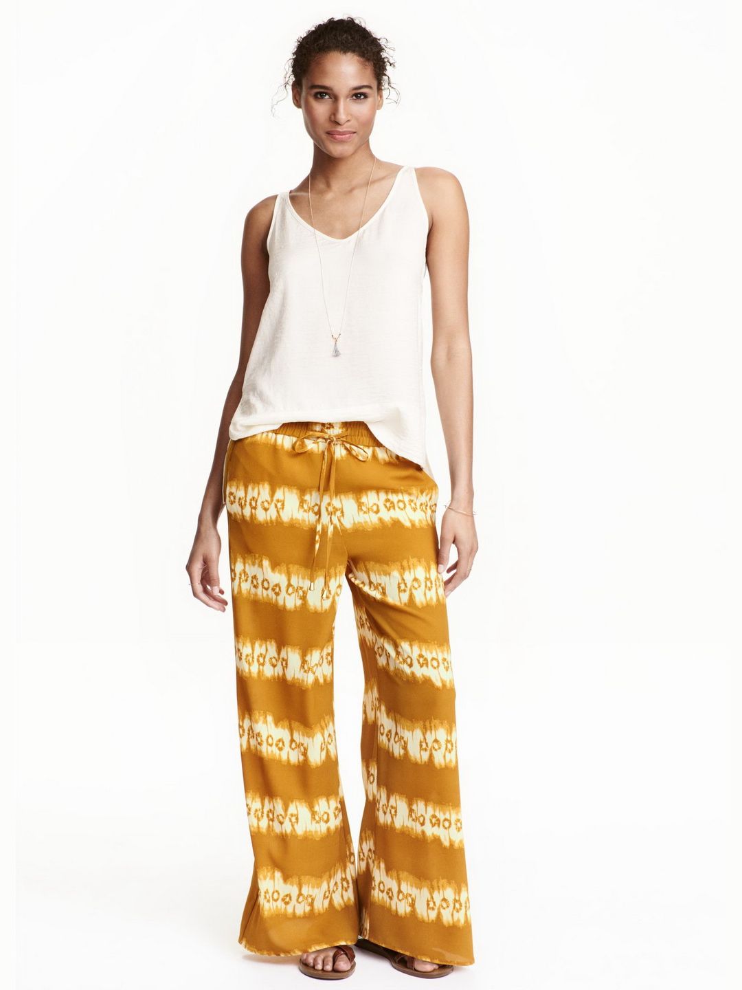 

Брюки H&M 0388795-3  Желтые (СА2000001621929, Брюки H&M 0388795-3 34 Желтые (СА2000001621929)
