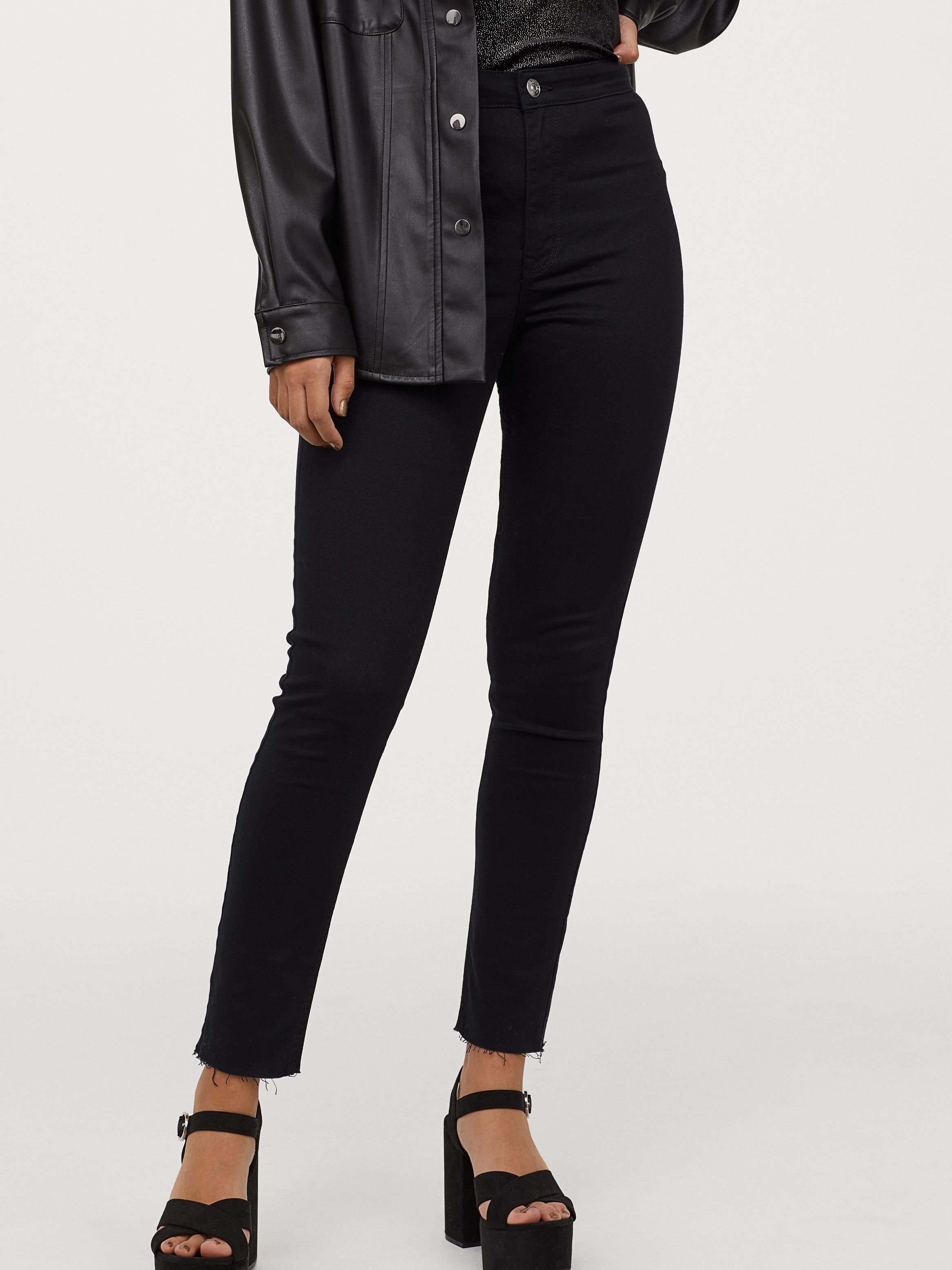

Брюки H&M Divided 0801384-1  Черные (СА2000001727522, Брюки H&M Divided 0801384-1 42 Черные (СА2000001727522)