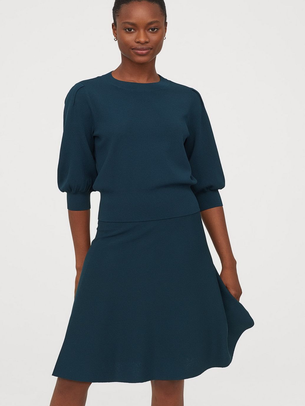 

Юбка H&M 0772945-0  Синяя (СА2000001629758, Юбка H&M 0772945-0 L Синяя (СА2000001629758)