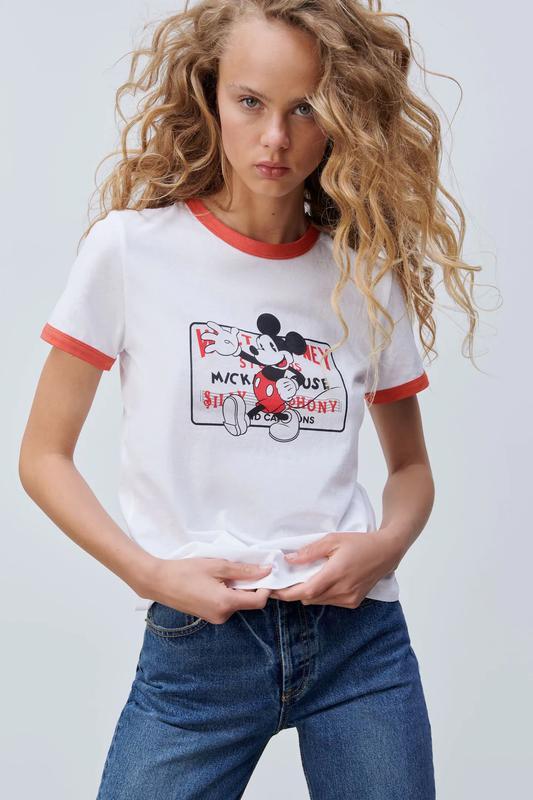 

Футболка Zara с Микки L белая